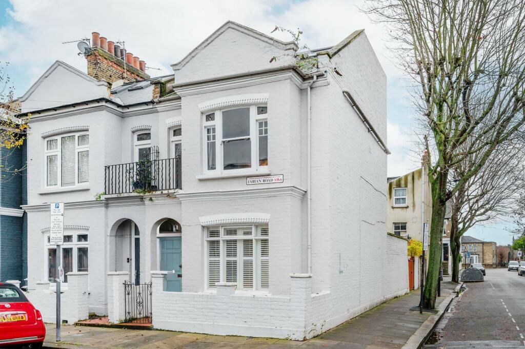 4 bedroom house for sale in Fabian Road, Fulham, London, SW6