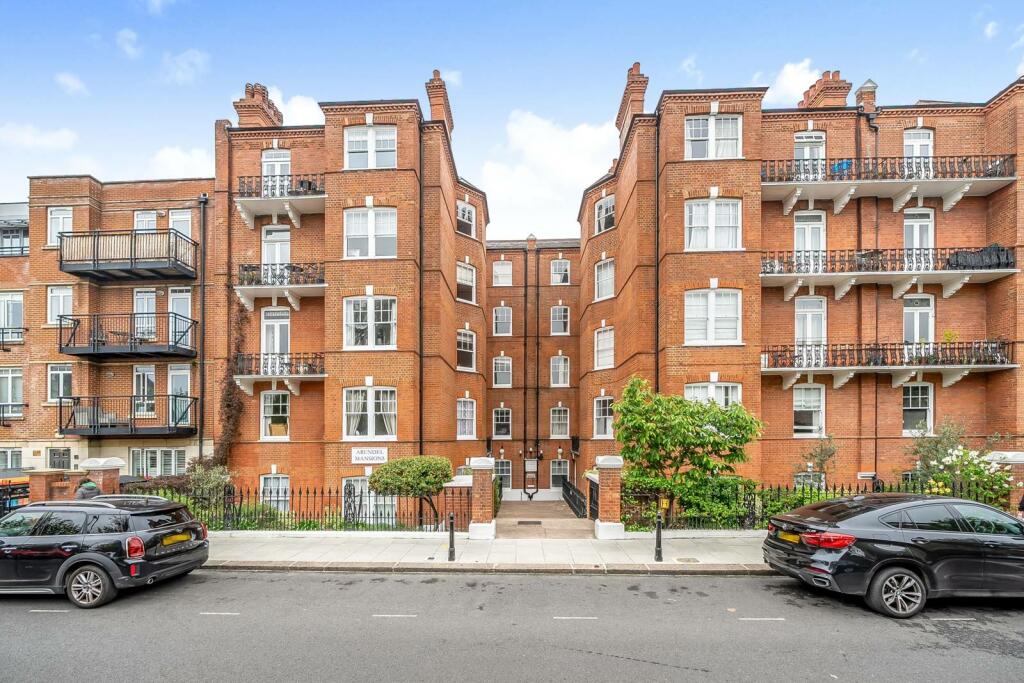 3 bedroom flat for sale in Arundel Mansions, Fulham, London, SW6