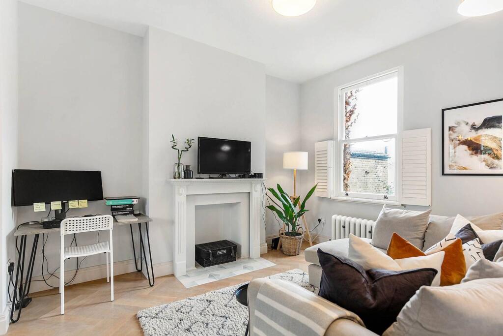 Main image of property: Chaldon Road, Fulham, London, SW6