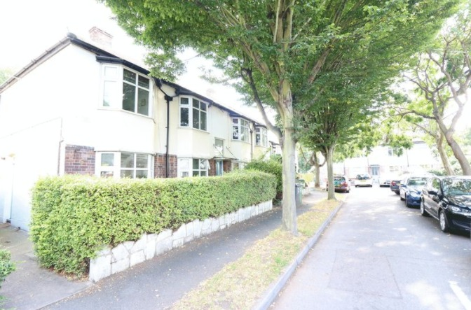 Main image of property: Bishops Close, London, Greater London, E17