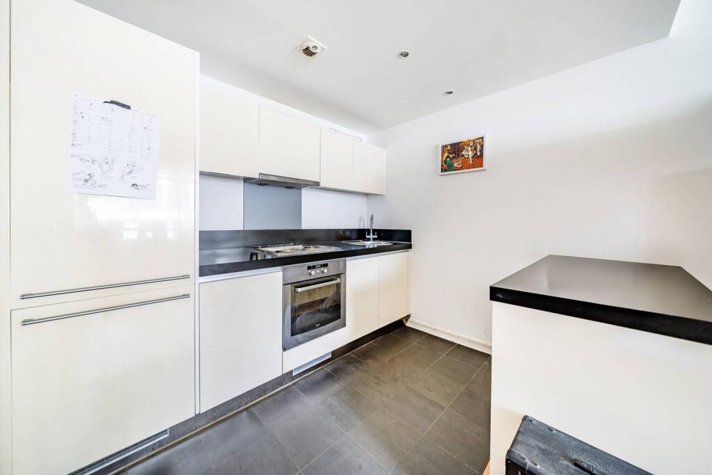 Main image of property: Great West Road, Brentford, TW8