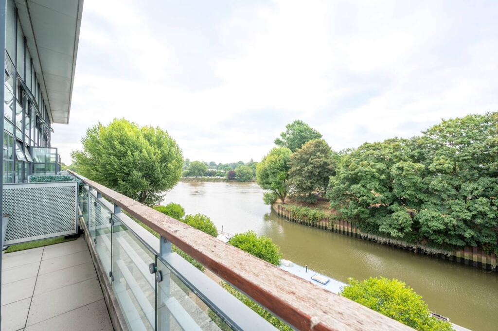 Main image of property: Ferry Quays, Brentford, TW8