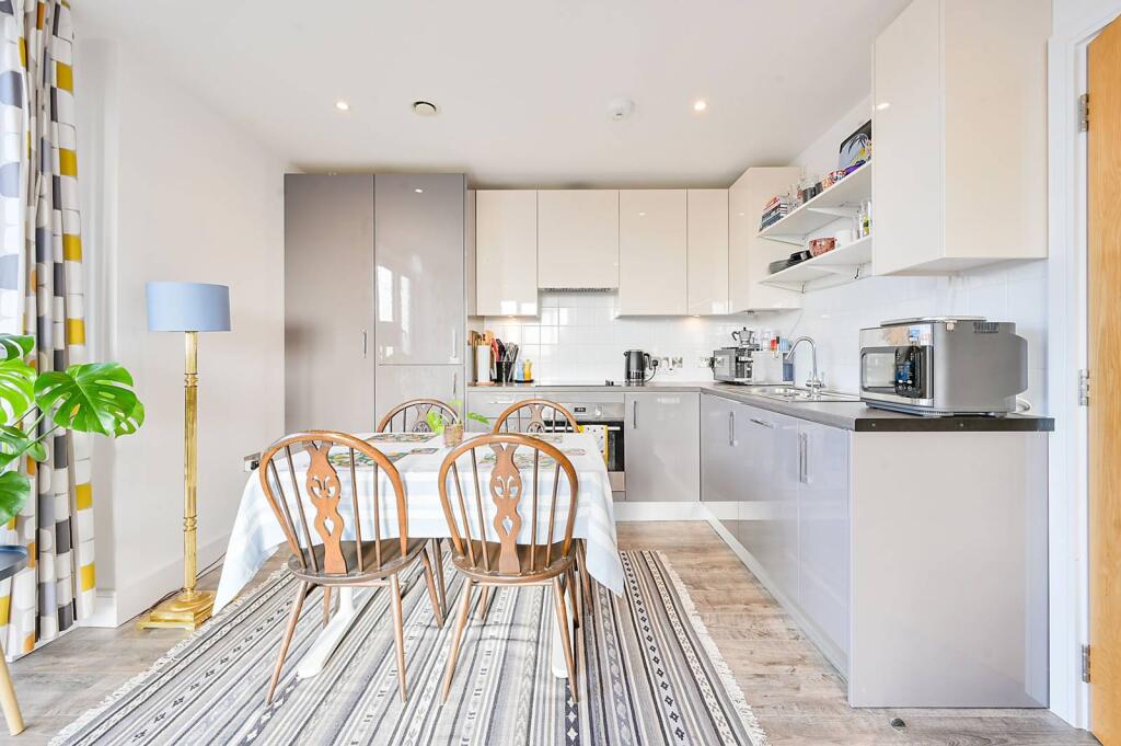 Main image of property: Hoopers Mews, Acton, LONDON, W3