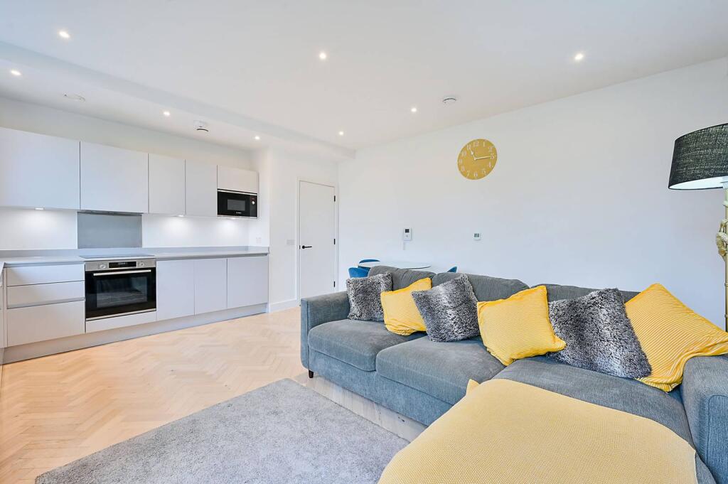 Main image of property: Oldham Terrace, Acton, LONDON, W3