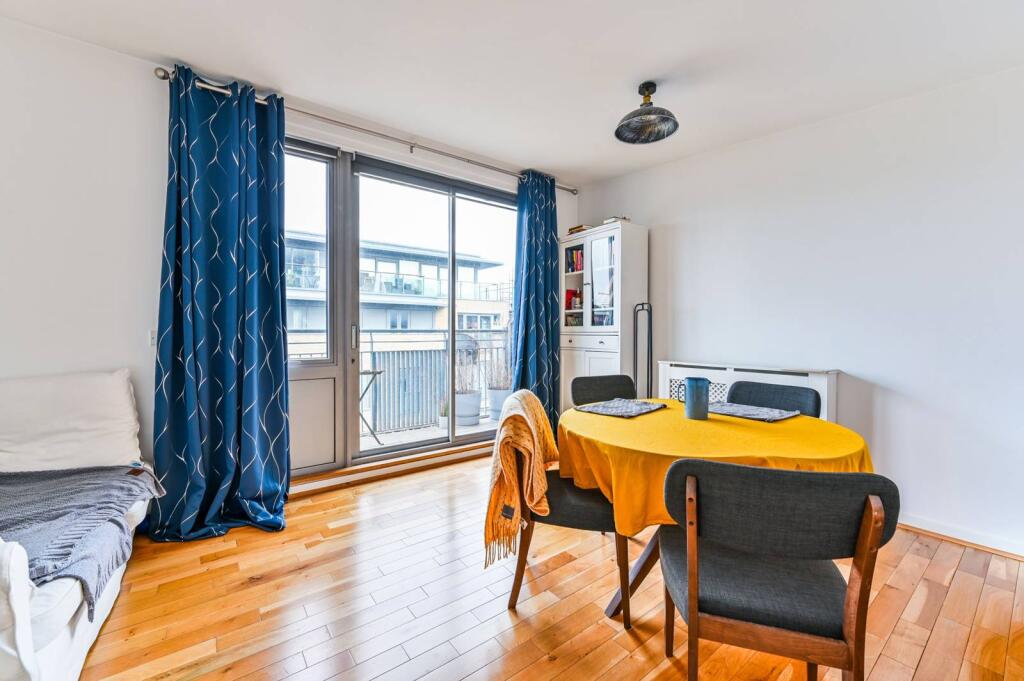 Main image of property: Gifford Street, King's Cross, London, N1