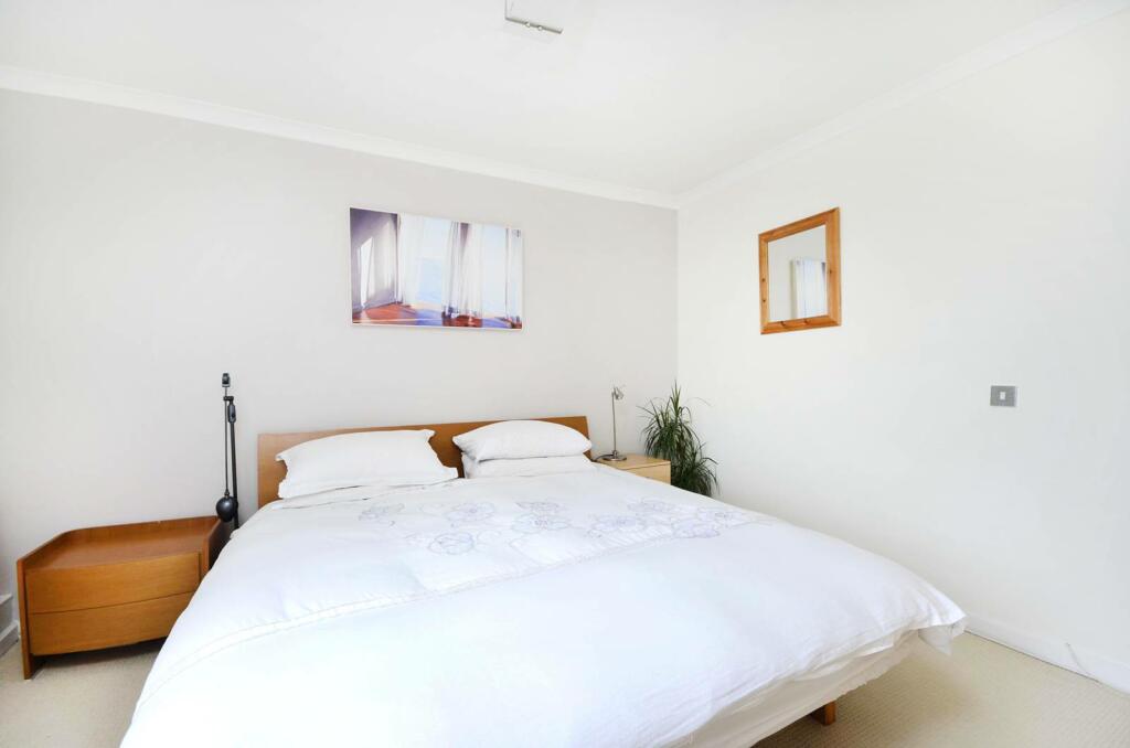 2 bedroom flat for rent in Lyndhurst Gardens, Belsize Park, London, NW3