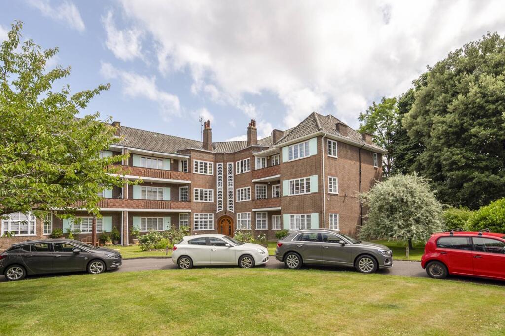Main image of property: Roehampton Close, Putney, London, SW15
