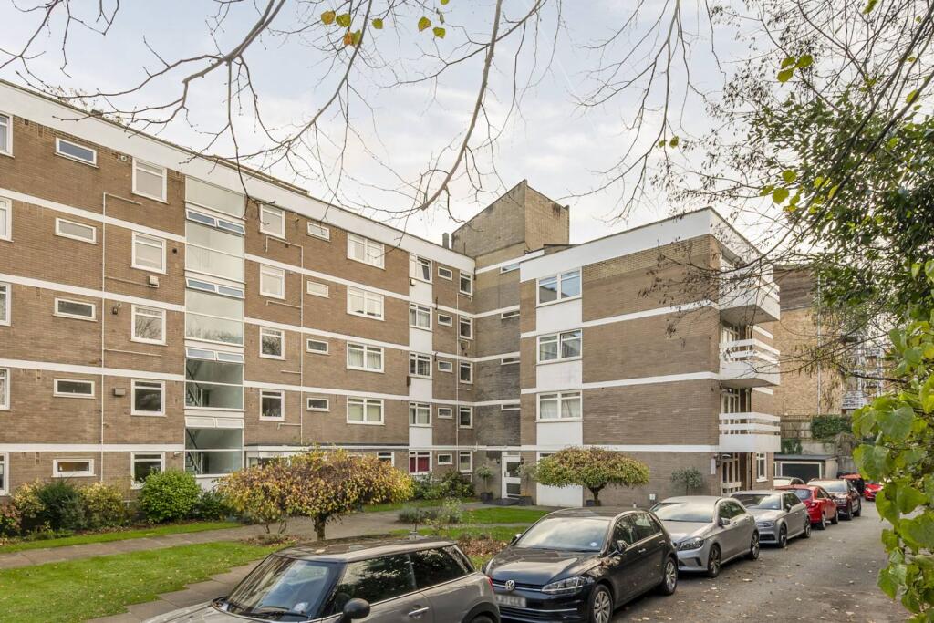 Main image of property: Carlton Drive, East Putney, London, SW15