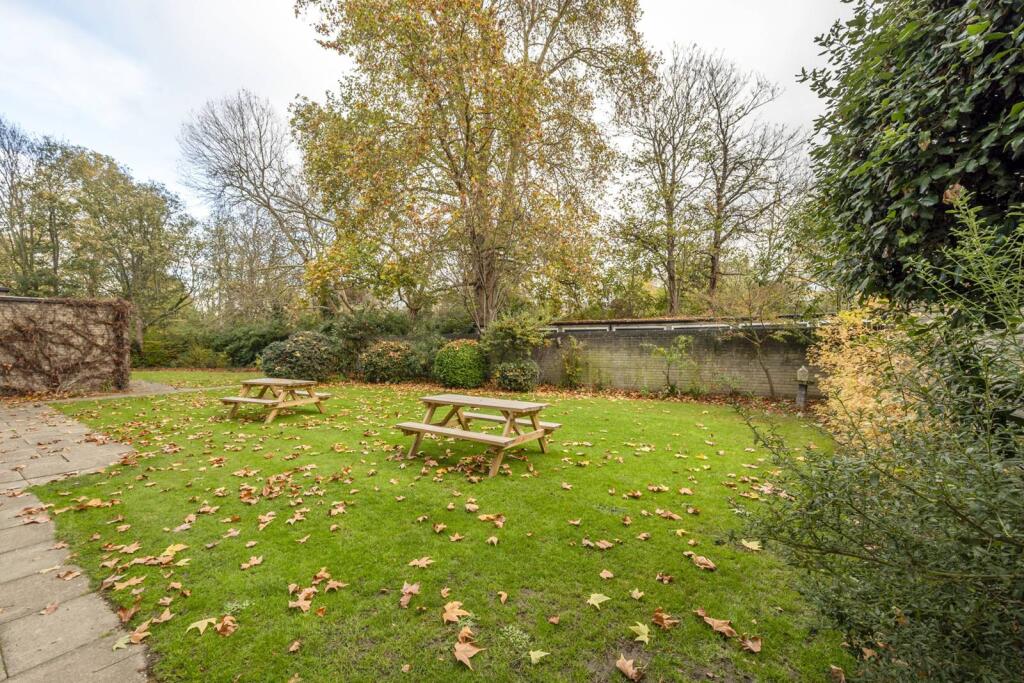 Main image of property: Carlton Drive, East Putney, London, SW15