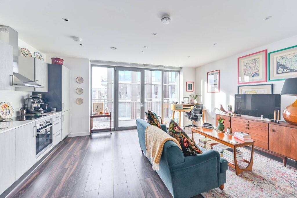 Main image of property: Elmbridge House, Battersea, Greater London, SW11