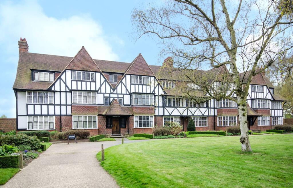 Main image of property: Queens Drive, West Acton, London, W3