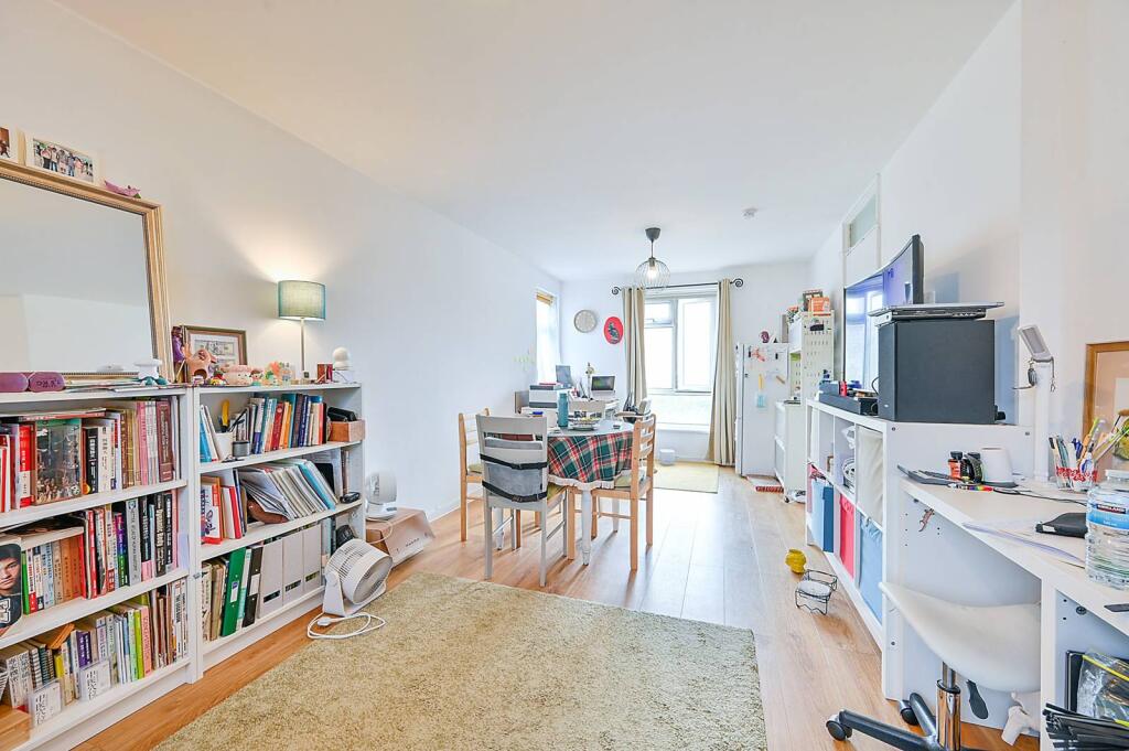 Main image of property: Hanger Vale, Ealing, London, W5