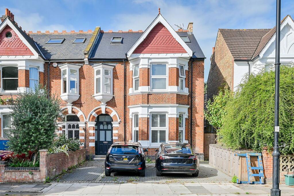 Main image of property: Twyford Avenue, North Ealing, London, W3