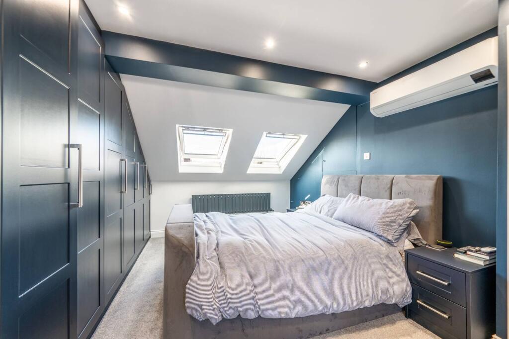 Main image of property: Curzon road, Pitshanger Lane, London, W5