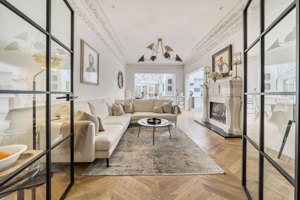 Main image of property: Amherst Road, Ealing Broadway, London, W13