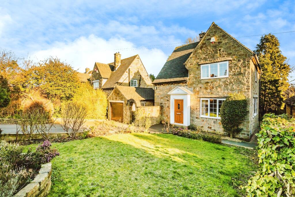 3 bedroom detached house for sale in Lightridge Road, Fixby