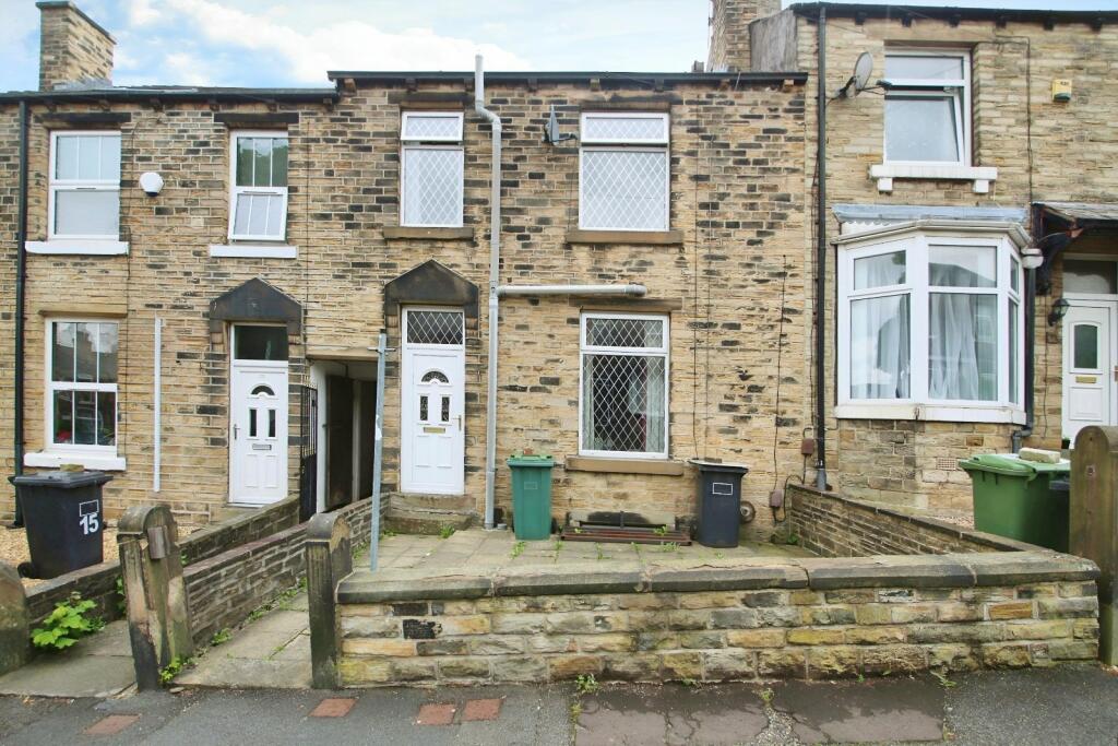 2 bedroom terraced house for sale in Lister Street, Moldgreen