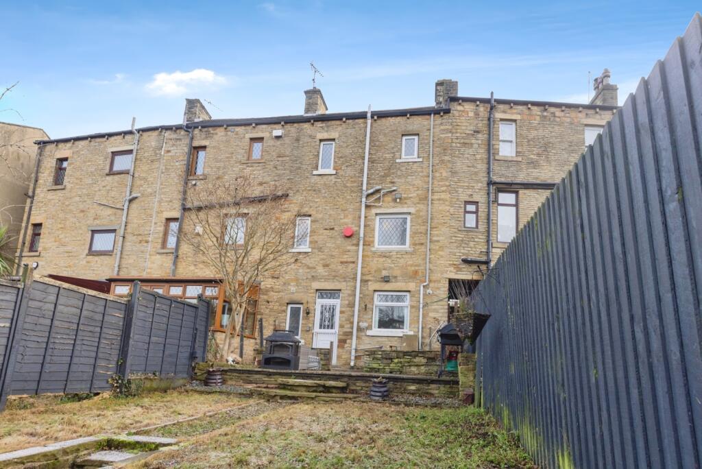 Main image of property: Thornhill Road, Rastrick, Brighouse, West Yorkshire, HD6