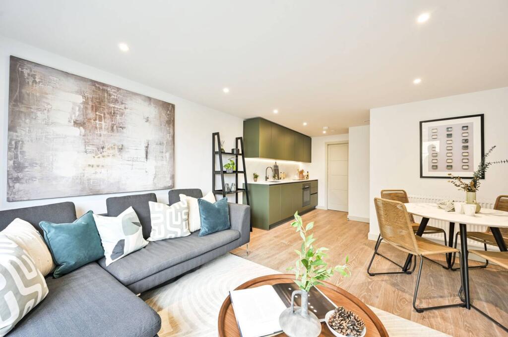 Main image of property: 356 North End Road, Fulham, London, SW6