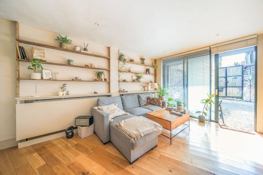 Main image of property: Cadmus Close, Clapham High Street, London, SW4