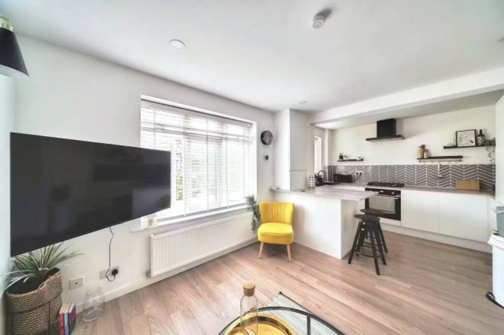 Main image of property: Ashdown Way, Tooting Bec, London, SW17