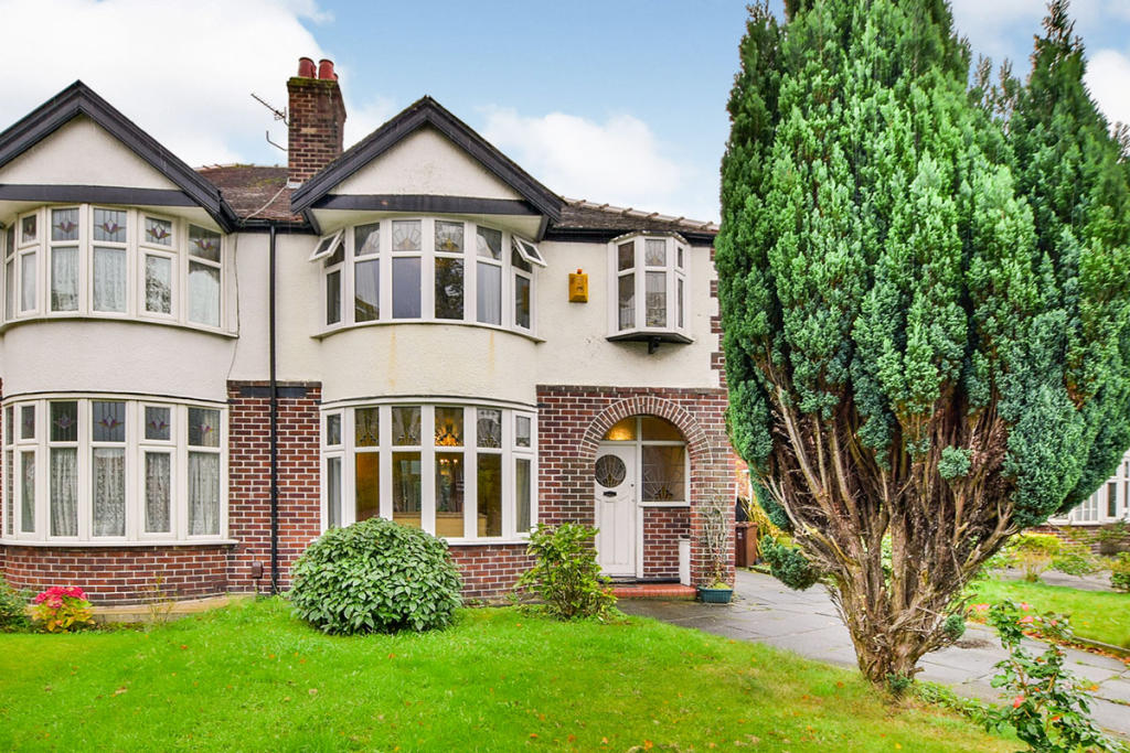 3 bedroom semidetached house for sale in Wilmslow Road, Manchester