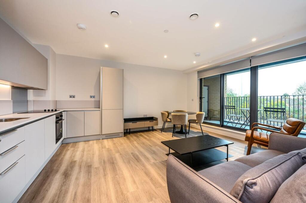 2 bedroom flat for rent in The Mint, Guildford, GU1