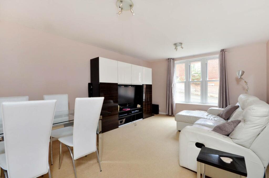 1 bedroom flat for rent in The Mount, Guildford, GU2