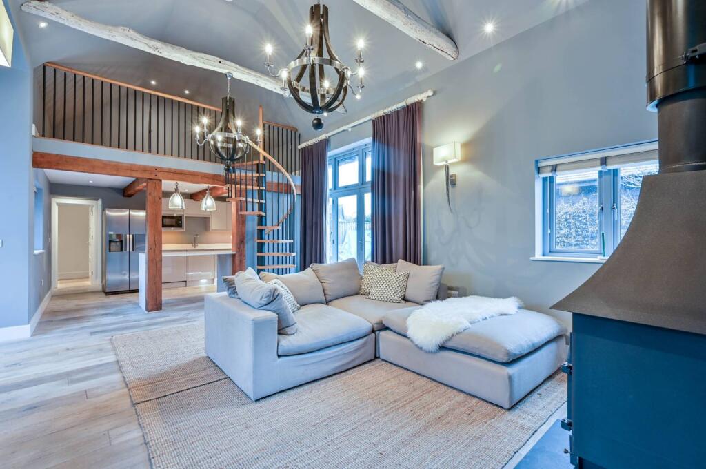 Main image of property: Brook Farm, Worplesdon, Guildford, GU3