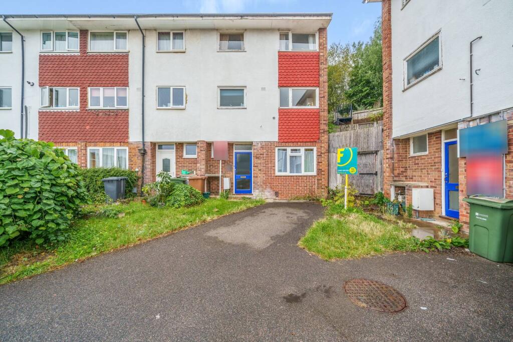 Main image of property: Guildford Park Avenue, Guildford, GU2