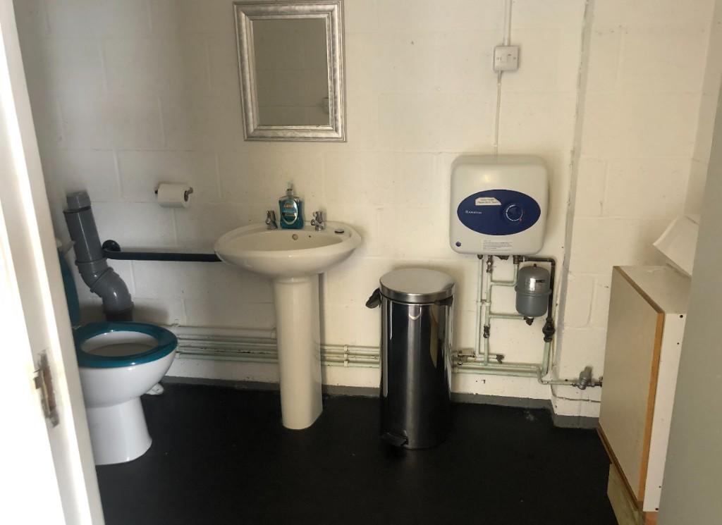 Industrial park for rent in Unit 2, Norman Business Park, Thorby Avenue