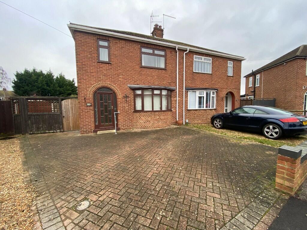 3 bedroom semidetached house for sale in Windsor Drive, Stanground