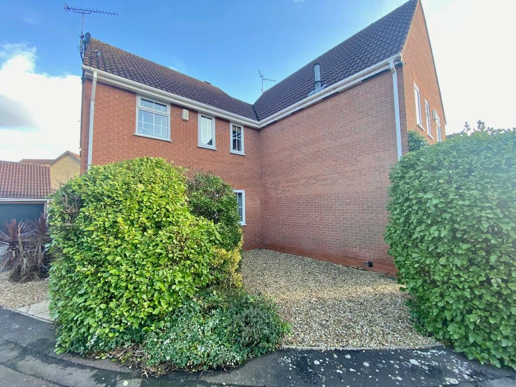 3 bedroom semidetached house for sale in Burwell Reach, Botolph Green
