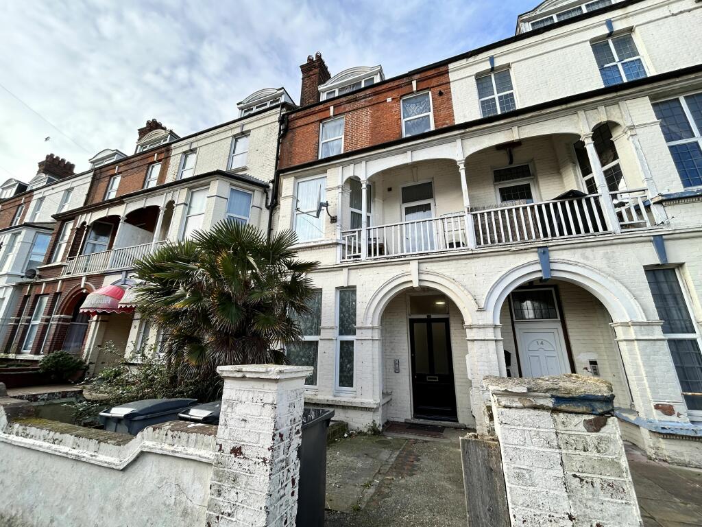 1 bedroom apartment for sale in Surrey Road, Cliftonville, Margate, CT9