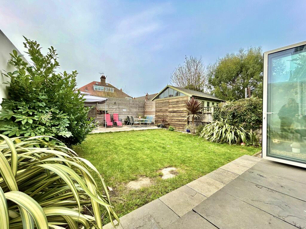 Additional property image - Westcliff Gardens, Westbrook