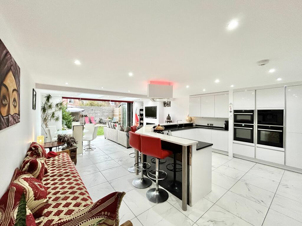 Additional property image - Westcliff Gardens, Westbrook