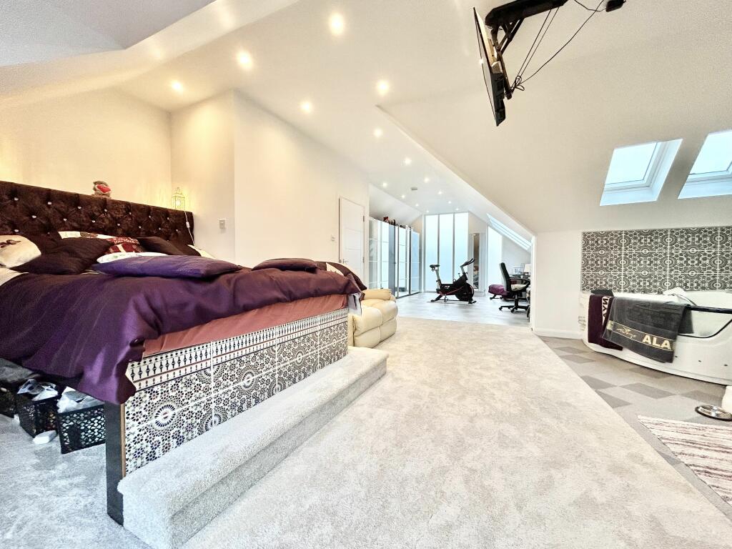 Additional property image - Westcliff Gardens, Westbrook
