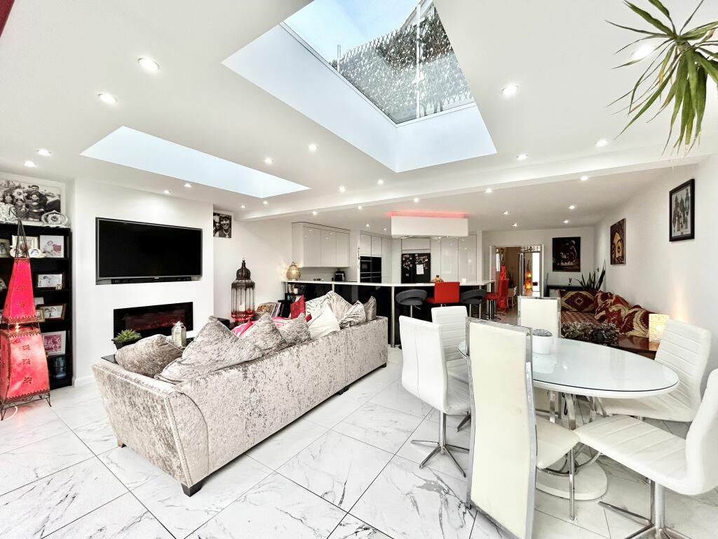 Additional property image - Westcliff Gardens, Westbrook