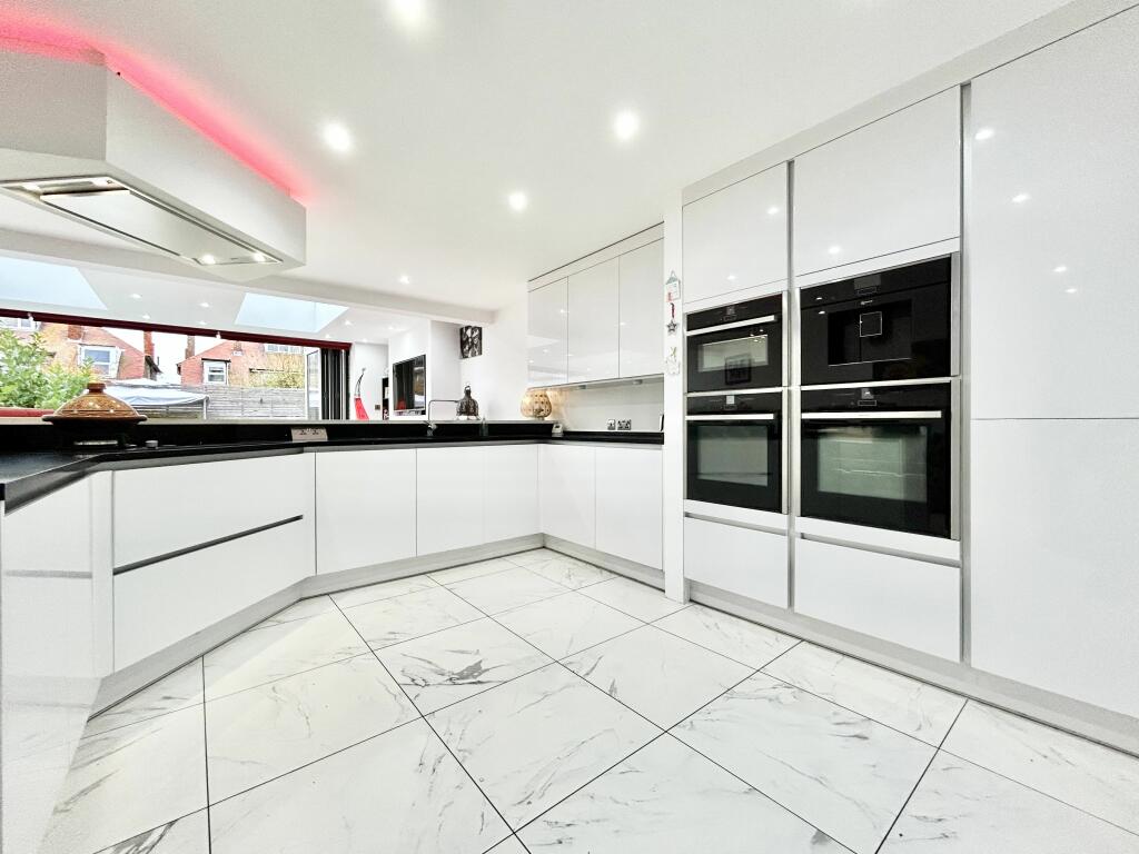 Additional property image - Westcliff Gardens, Westbrook