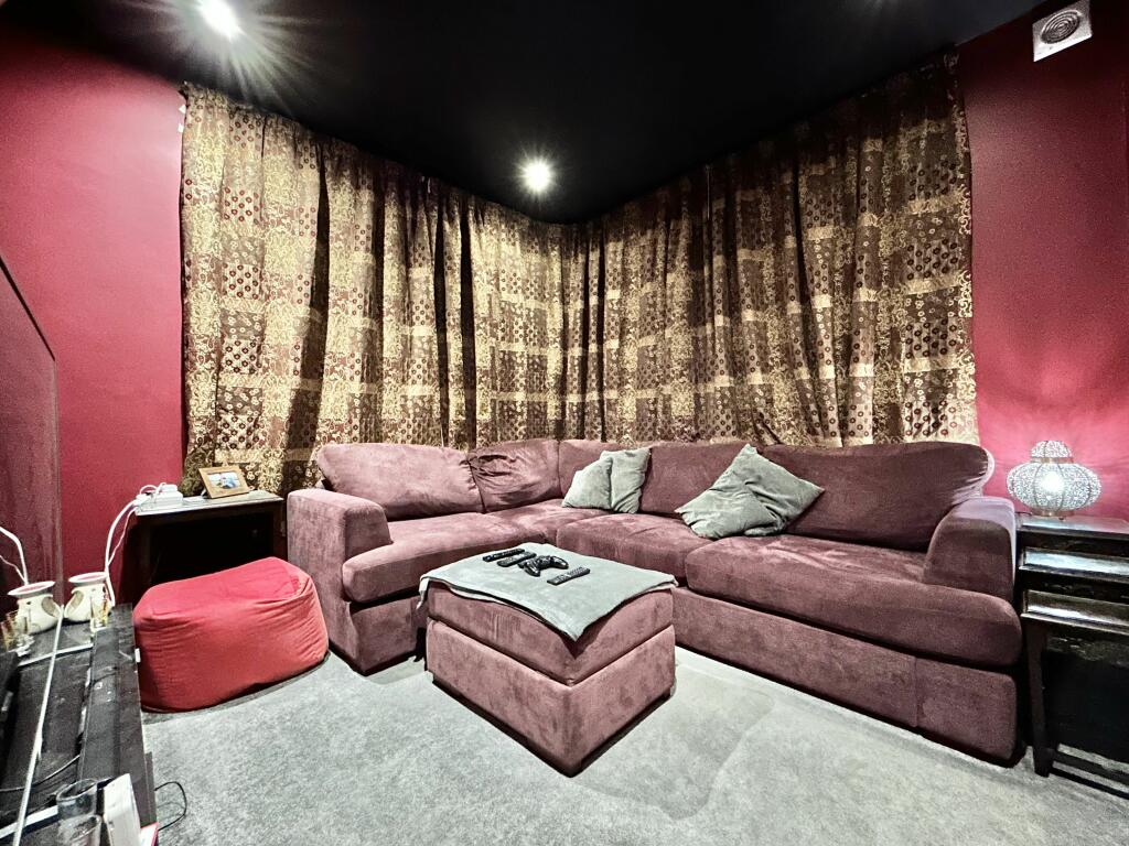 Property image - Westcliff Gardens, Westbrook