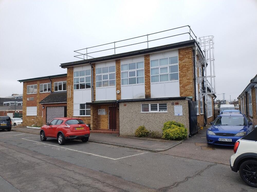 Warehouse for sale in 2 Station Close, Potters Bar, EN6 1TL, EN6
