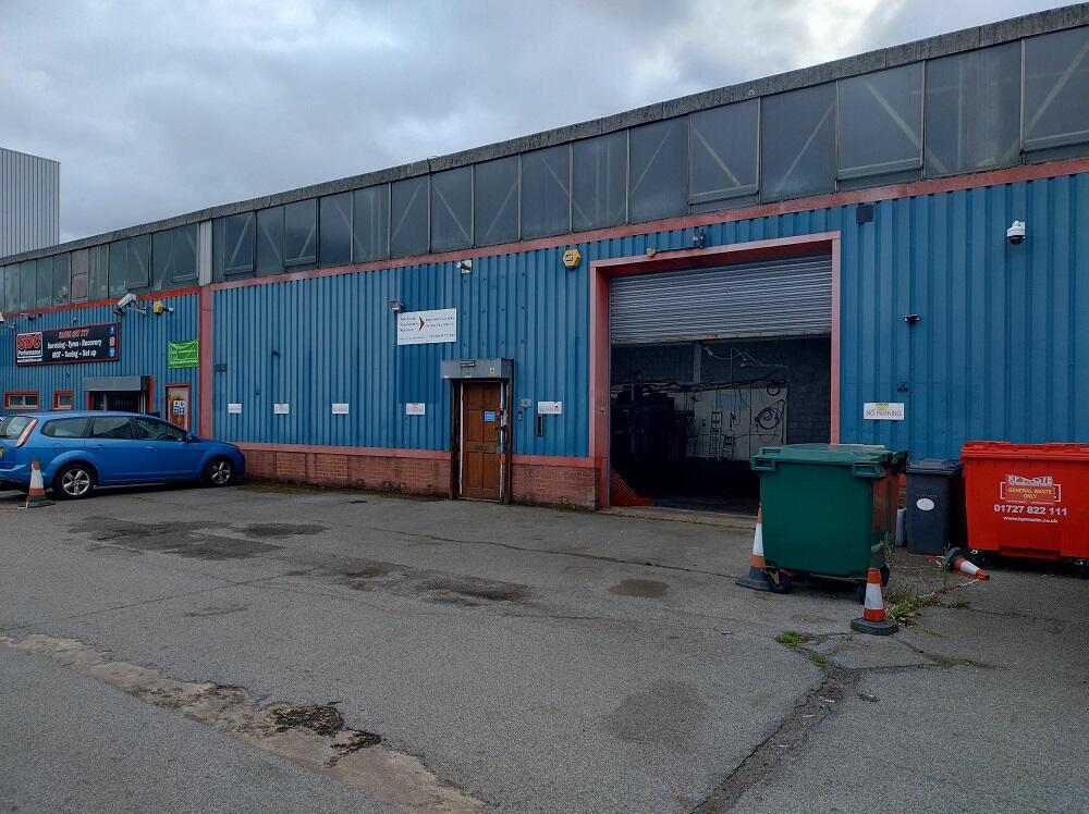 Warehouse for sale in Unit 4 Bowman Trading Estate, Stevenage, SG1 2DL, SG1