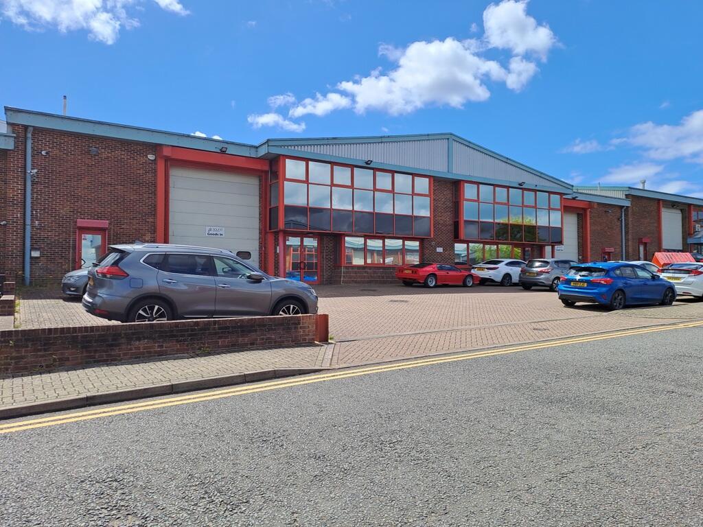 Main image of property: 2/3 Amor Way, Letchworth, Hertfordshire, SG6 1UG