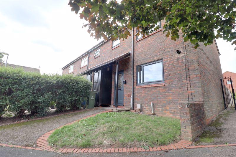3 bedroom terraced house for sale in Pope Gardens, Highfields, Stafford