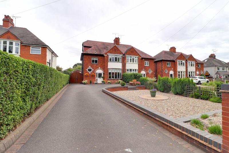 4 bedroom semidetached house for sale in Eccleshall Road, Stafford