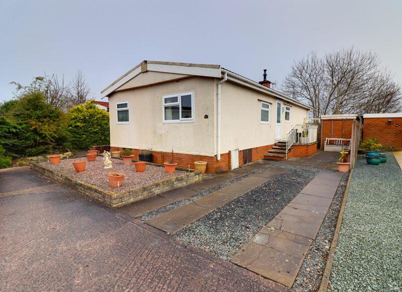 2 bedroom park home for sale in Lodgefield Park, Baswich, Stafford, ST17