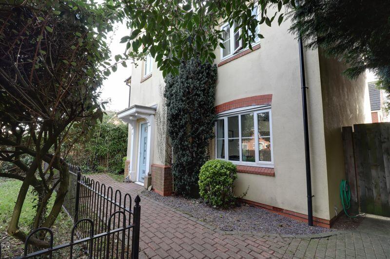 4 bedroom detached house for sale in Swansmoor Drive, Hixon, Stafford, ST18