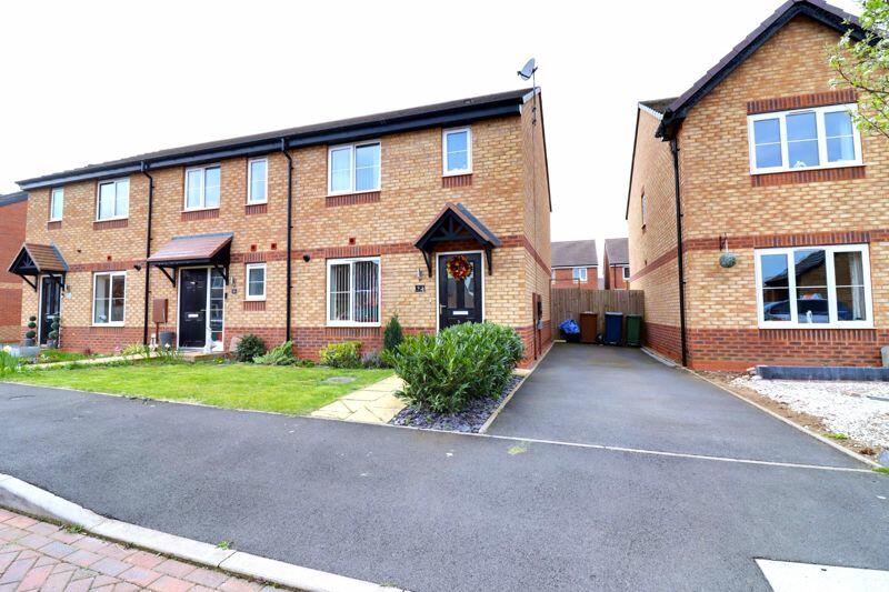 3 bedroom end of terrace house for sale in Pasture Lane, Marston Grange