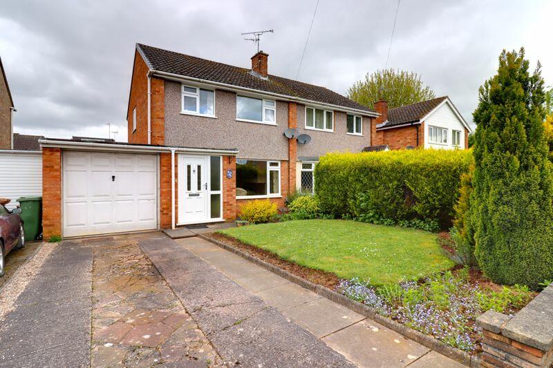 3 bedroom semidetached house for sale in Oldfields Crescent, Great