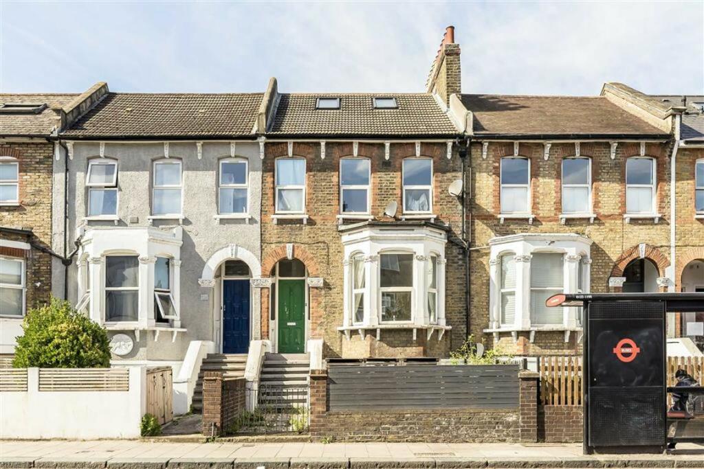 1 bedroom flat for sale in Brockley Road, Brockley, SE4